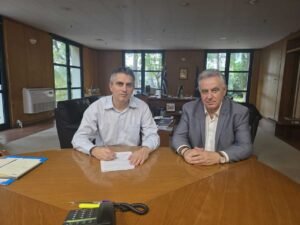 Θανάσης Καββαδάς: «Καθοριστικό βήμα για την Υποθαλάσσια Ζεύξη Λευκάδας: Εξασφαλίστηκαν 800.000 ευρώ από τον Υπουργό Υποδομών Χρίστο Δήμα για τις τελευταίες μελέτες και την ολοκλήρωση του φακέλου»