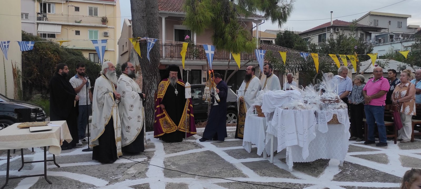 ΔΙΗΜΕΡΟΣ ΛΑΜΠΡΟΣ ΕΟΡΤΑΣΜΟΣ ΣΤΟΝ ΙΕΡΟ ΝΑΟ ΤΟΥ ΑΓΙΟΥ ΒΗΣΣΑΡΙΩΝΟΣ ΣΤΗΝ ΛΕΥΚΑΔΑ